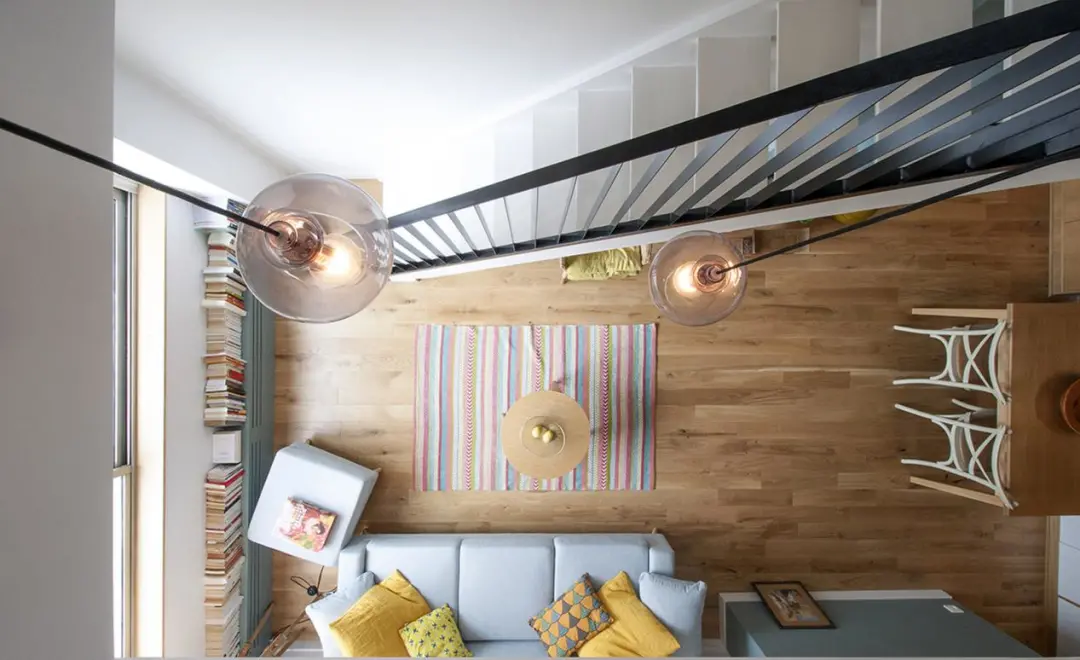 跃层抢手有原因,朋友的这套109㎡房,家里的每1㎡都利用到位