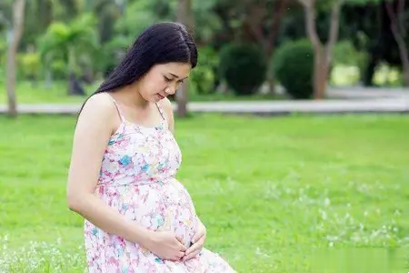 2013年女子患癌后,欲让前夫抚养孩子,前夫拒绝:又不是我亲生的