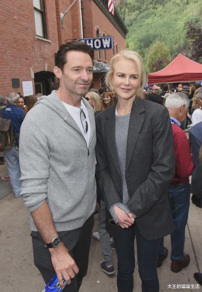 妮可·基德曼|狼来了！妮可·基德曼斥资10万美元，买下了“狼叔”的原味帽子。