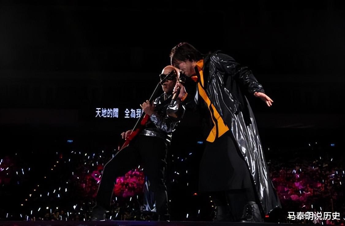 黄家驹|给“中国具有影响力的十大男歌手”排个名，伍佰第8，黄家驹第4