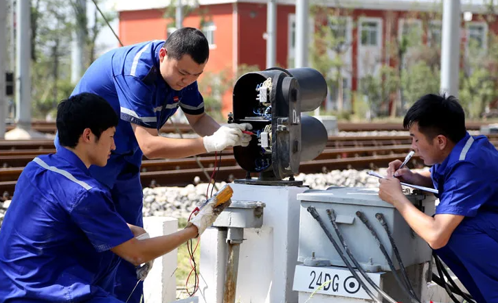 招聘|毕业想进铁路局,这4个对口专业是首选,招聘数量多、上岗概率大