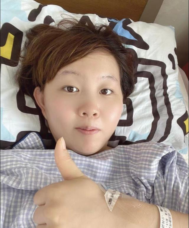 陈梦|恭喜奥运冠军陈梦，荣归家乡！父母亲自接机，机场粉丝非常多！