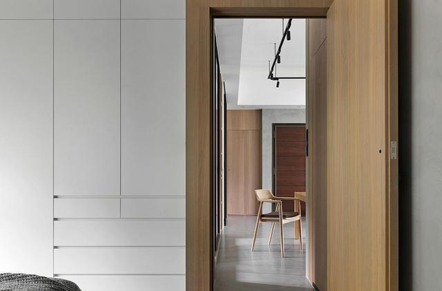 简洁硬朗的家谁不爱？她家76日式轻工业，典雅大气还省钱