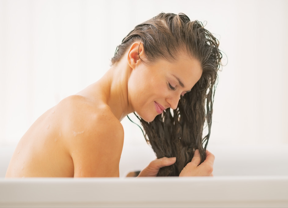 烫发 刚烫发第二天就洗头发,头发就不太卷了,烫发后多久可以洗头发?