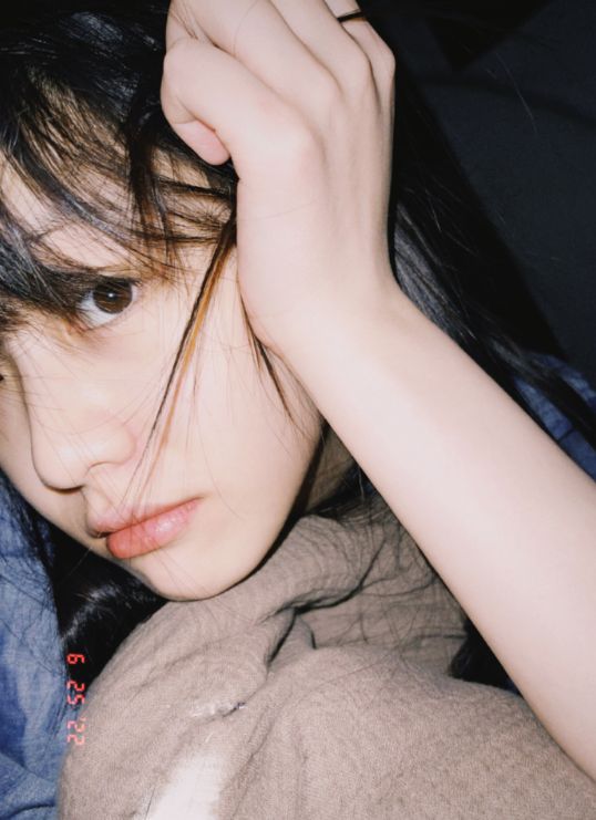 胡歌|吴磊向涵之被传恋爱,两人用同款吉他手机壳,粉丝发文澄清