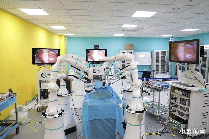 小慕预言:二十年后,医院中绝大多数手术将有机器手臂完成
