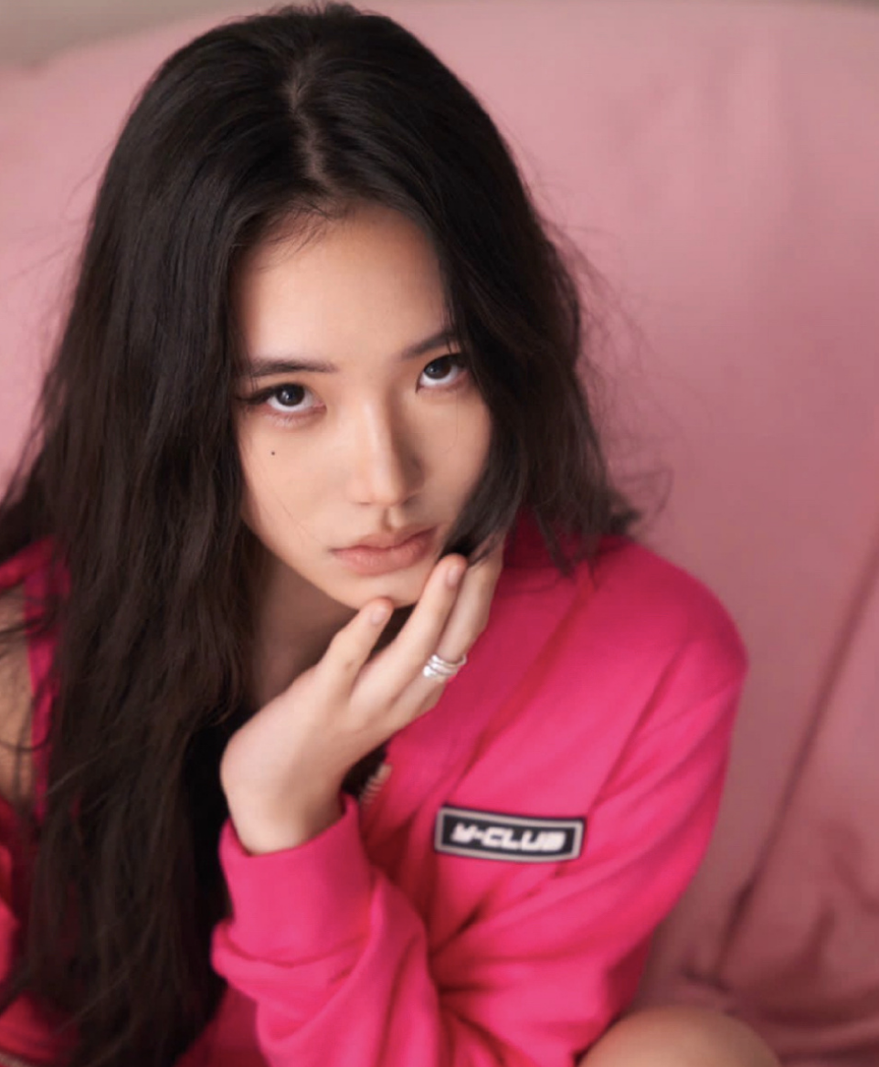 小S|大s新年不陪具俊晔,与帅哥同框好少女,小s女儿说错话被群嘲