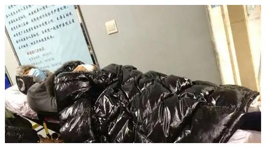 明星|有钱却治不好病的5位明星，各有各的苦衷，最小的是95后