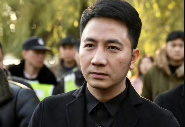 朱小贞|林生斌朱小贞聊天记录曝光，和小乐聊天态度差距大，网友：傻女人