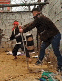 来这家饭店吃烤全羊，才15块一只！当菜端上来时我蒙了...哈哈哈