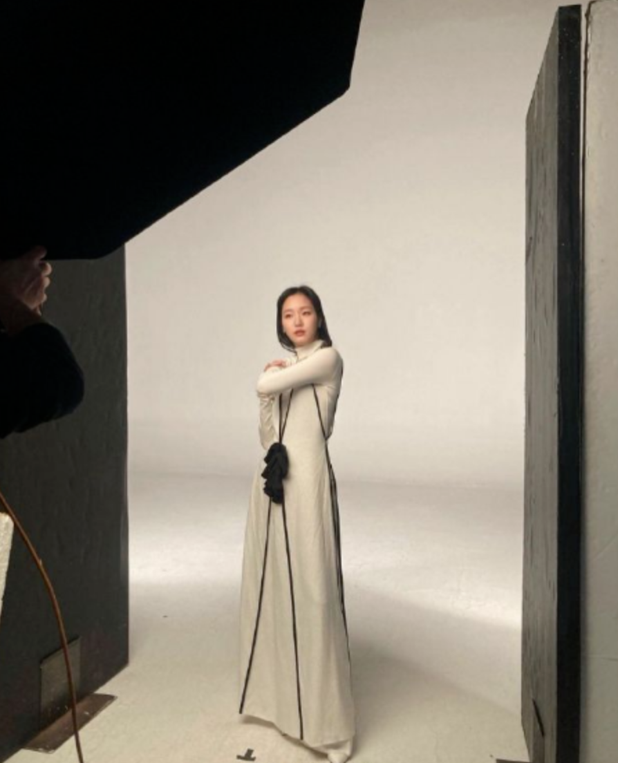 撞衫|撞衫不可怕，谁土谁尴尬！中韩女星穿同款衣服，差距一目了然