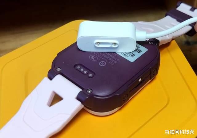 奇虎360|聊微信安全有乐趣 六一好礼新选择 守护就在360儿童电话手表