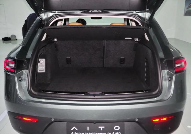 华为|国产新能源界再亮黑马！内置华为智能黑科技，轴距超2米8，期待