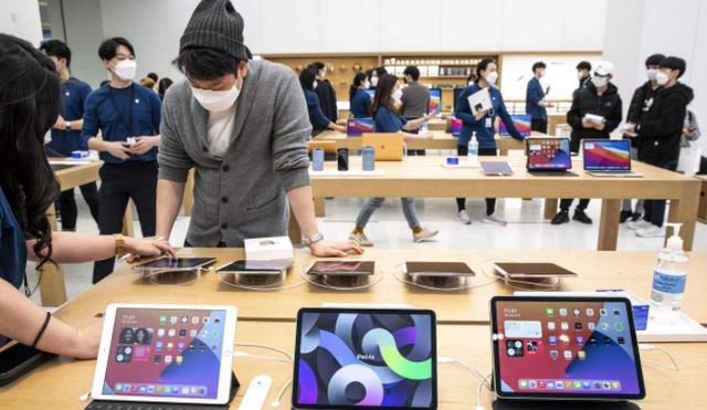 维信诺|库克终于服软,苹果坚持了六年的决定,如今被2500万美元打破了