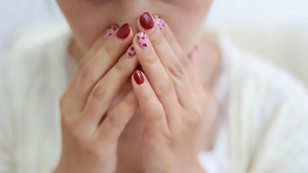 疾病|这3类疾病或会通过接吻传播,要提高警惕,别觉得不好意思