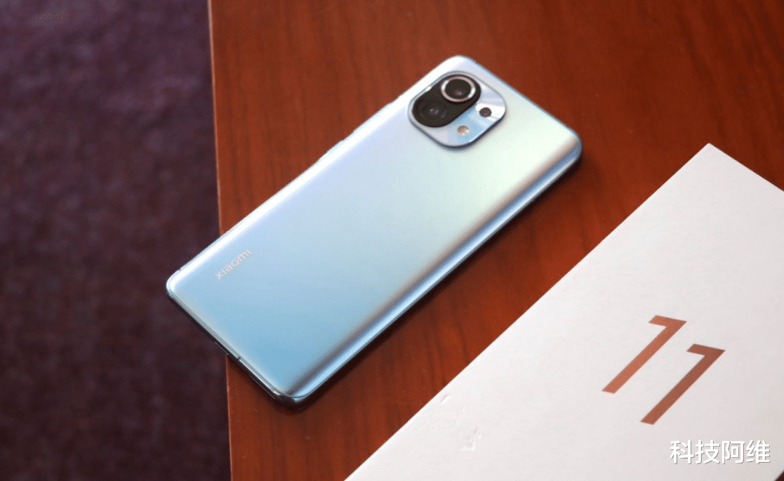 小米科技|小米高端旗舰“5折”销售，12GB+256GB+50W，无奈依然少人问津