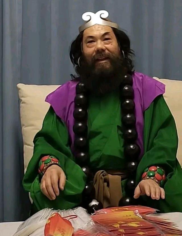 沙僧|沙僧董金山直播卖货无人下单，在线人数三十多人，自言自语显尴尬