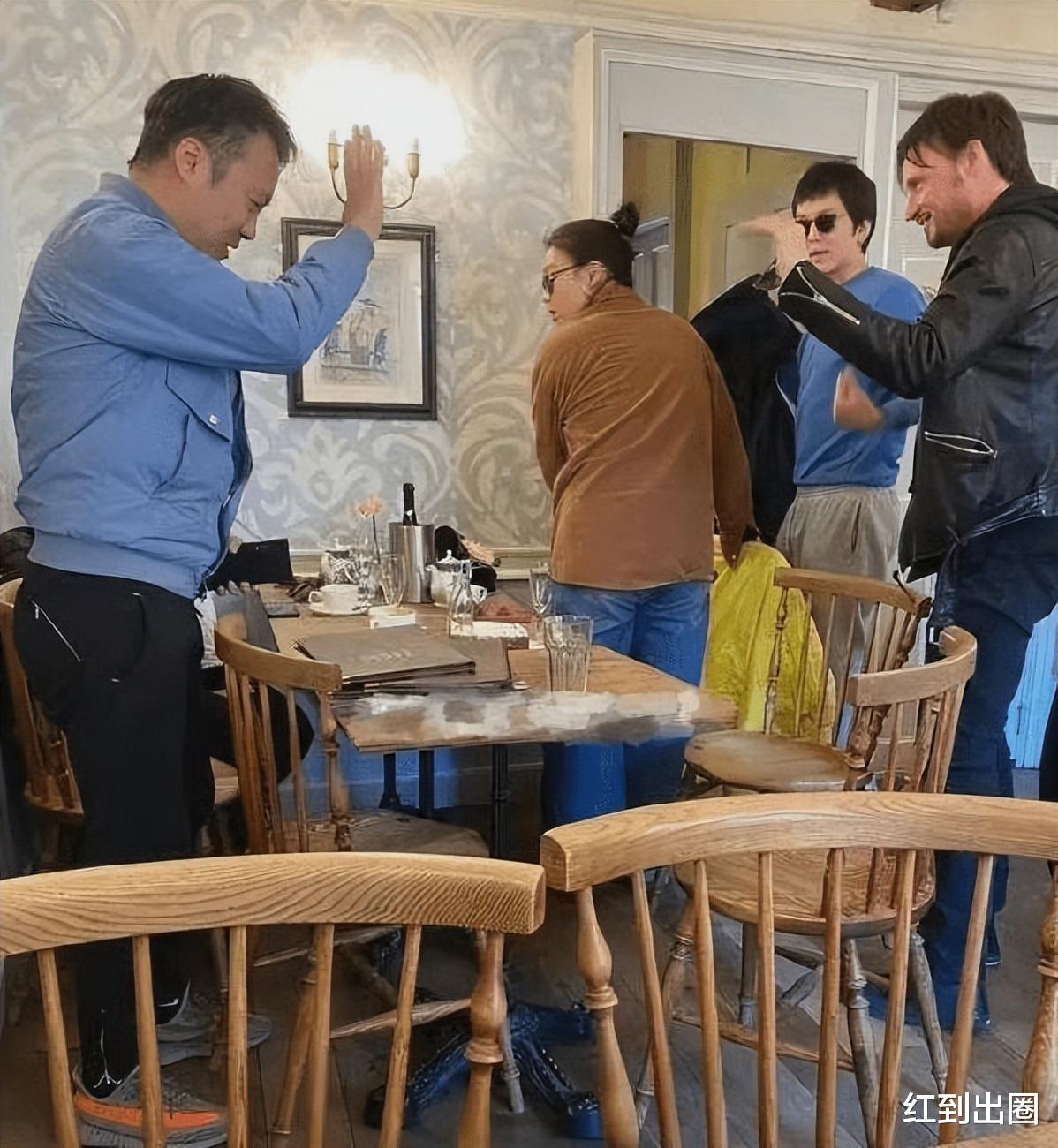 张艺谋|马思纯和男友现身伦敦街头,身材臃肿胖到认不出,被曝英国养胎已有3月