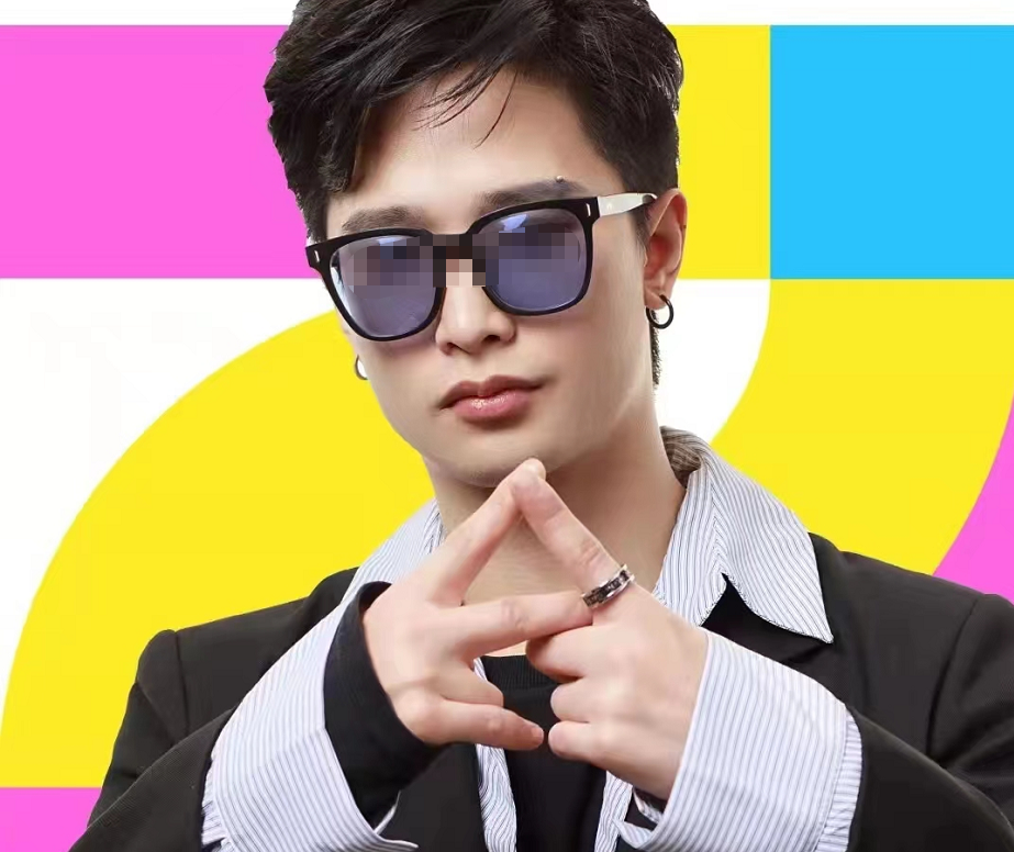 |演员姜白鹤自曝被侵犯，吃药物控制情绪，诉求不要再造谣