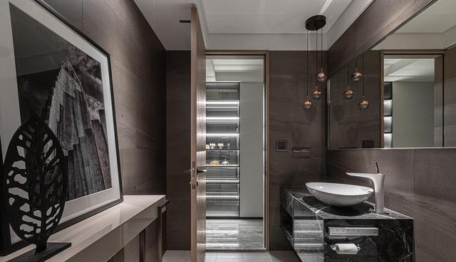 全屋干挂的另一种高级设计,大理石+金属组合,奢华感藏不住