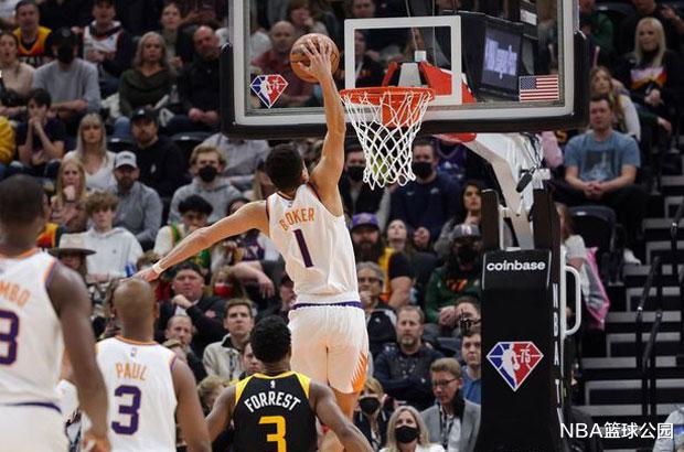 布克|拒绝逆转！布克43+12+4，保罗21+4+5，打破NBA纪录，成历史第一人