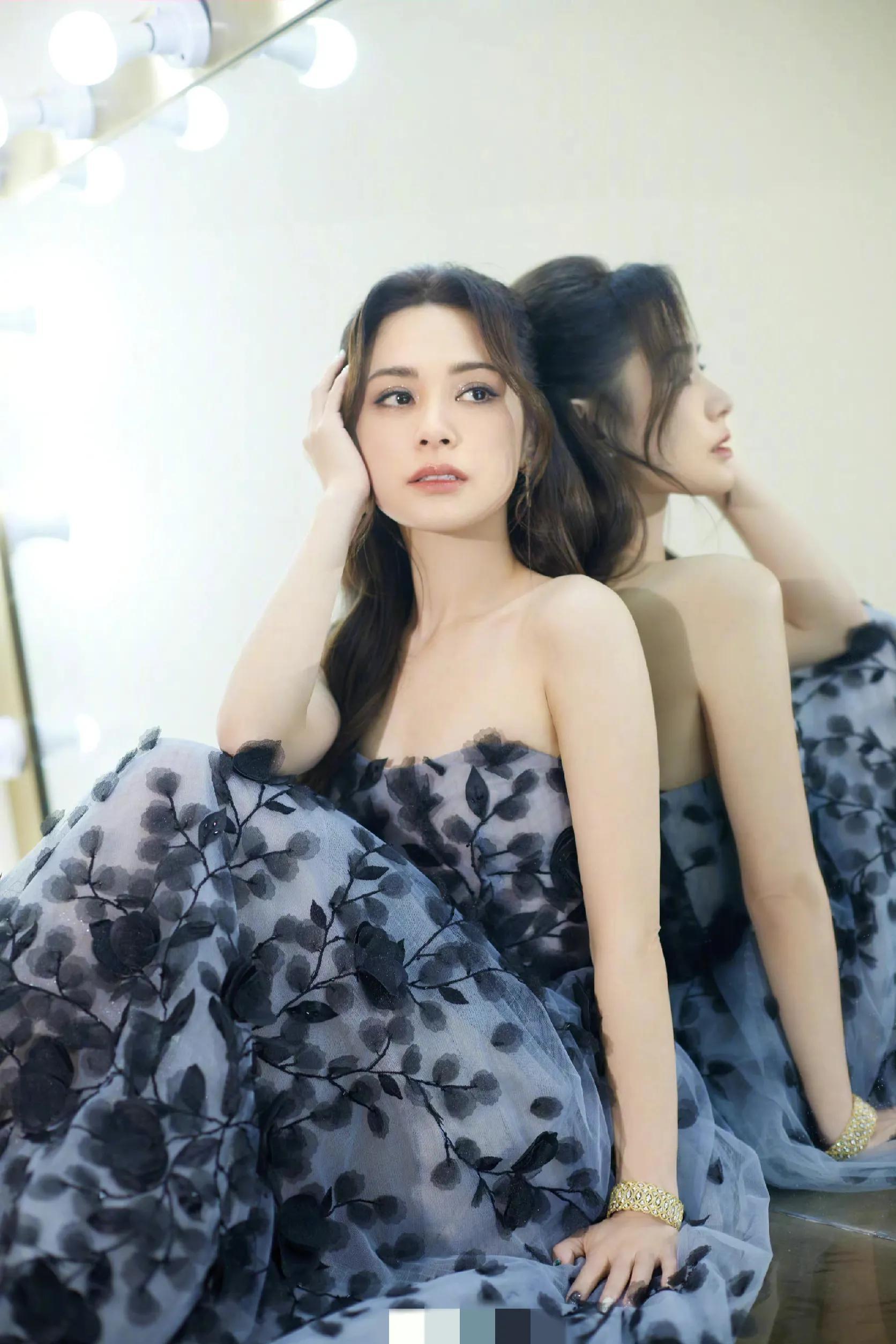 阿娇|Twins晒合照姐妹同框情深惹人羡