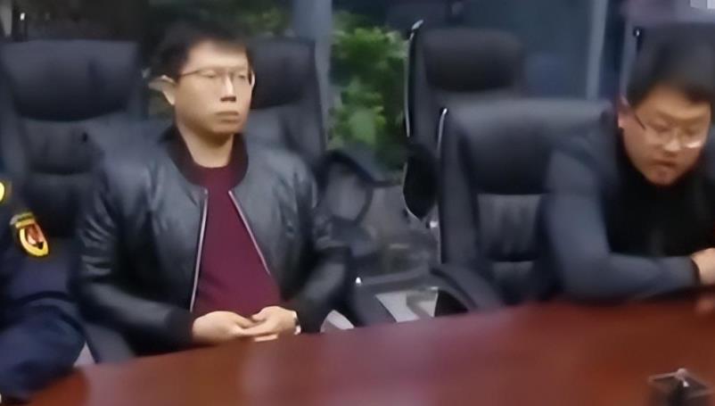 纪实大爷偷钢筋被意外砸成瘫痪,负责人计划赔5000,家属:两百万