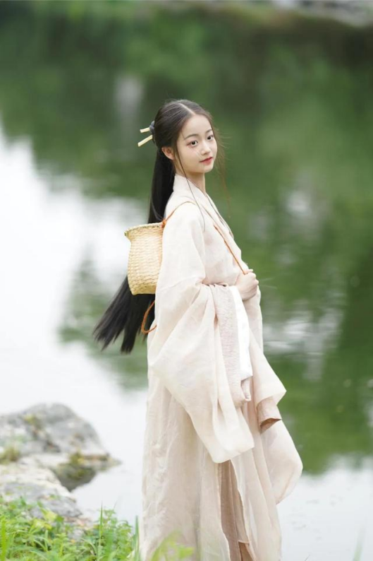 从1.9亿到101.6亿,汉服成了新的致富密码?