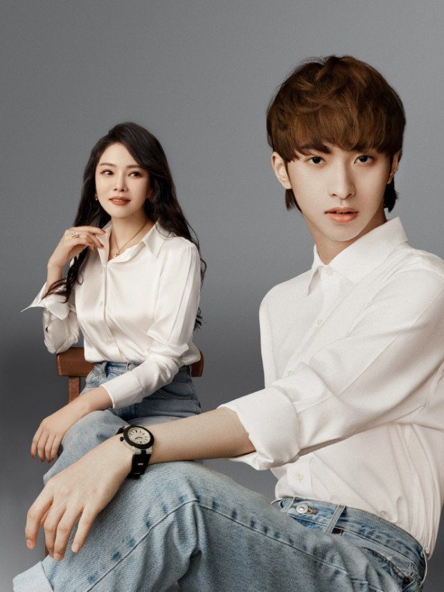 庾澄庆|伊能静与前夫为儿子哈利庆祝20岁生日,庾澄庆罕见公开父子早年合照