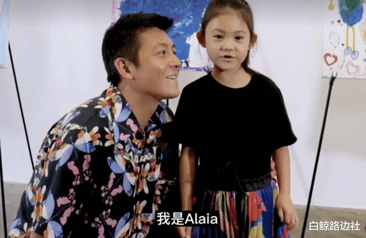 血型|陈冠希携妻女逛东京被偶遇!亲切合影没架子,妻子白到发光颜值高