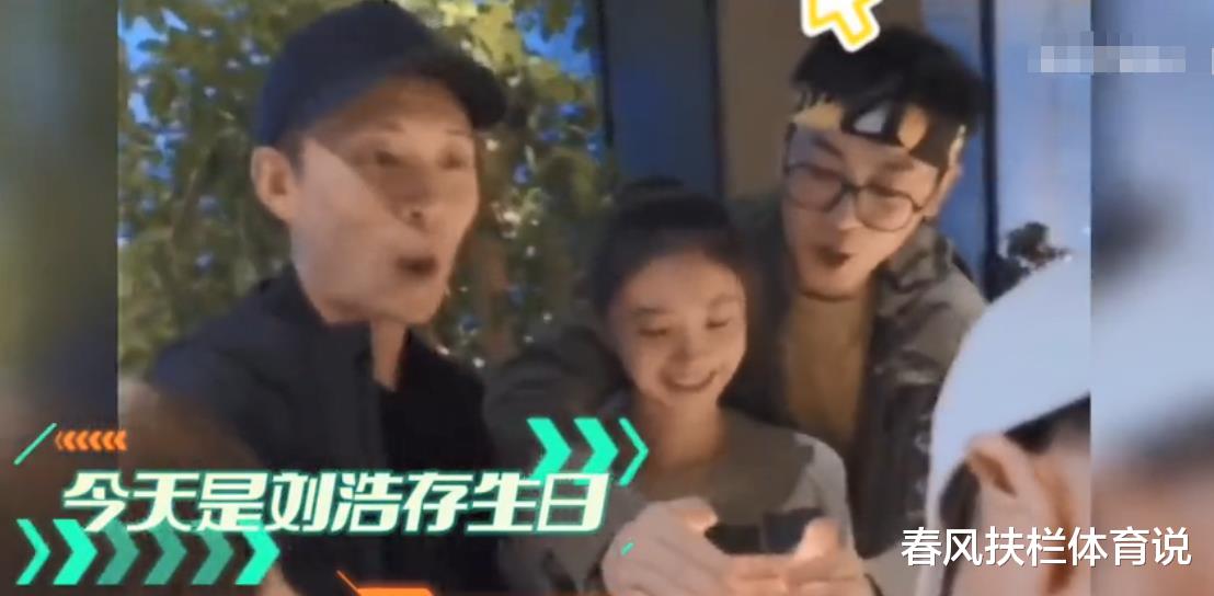 刘浩存|“原形毕露”刘浩存：被朱亚文抱着惹争议，资本强捧还是真有实力