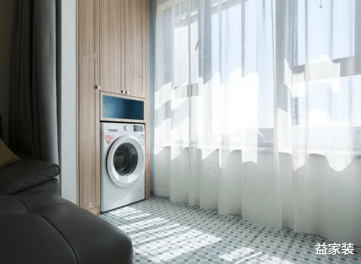 79平的三口之家，入户就是玄关衣帽间，独特的设计更舒适