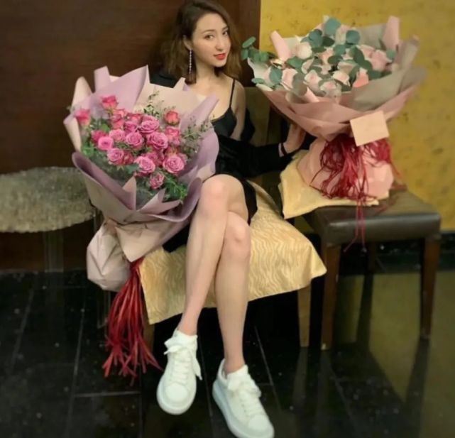 刘涛|恋爱7月闪婚，豪门千金官宣嫁消防员：千亿家产，归你了！