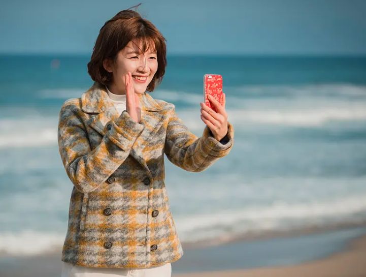 孙艺珍|《经常请吃饭的漂亮姐姐》4年，孙艺珍玄彬结婚，丁海寅人气爆棚