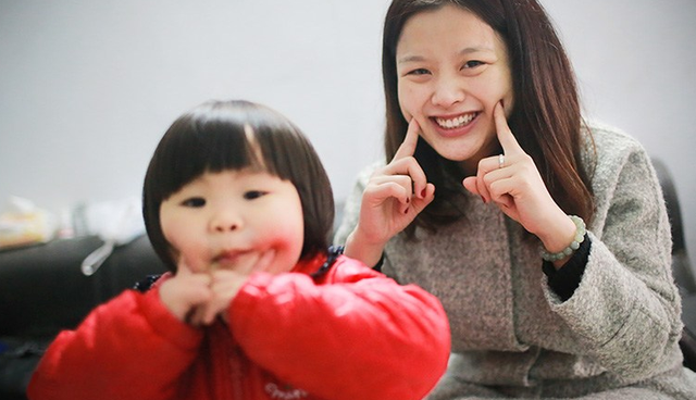 女子带娃没给老公做饭,被训斥后情绪崩溃:做一次当百次?