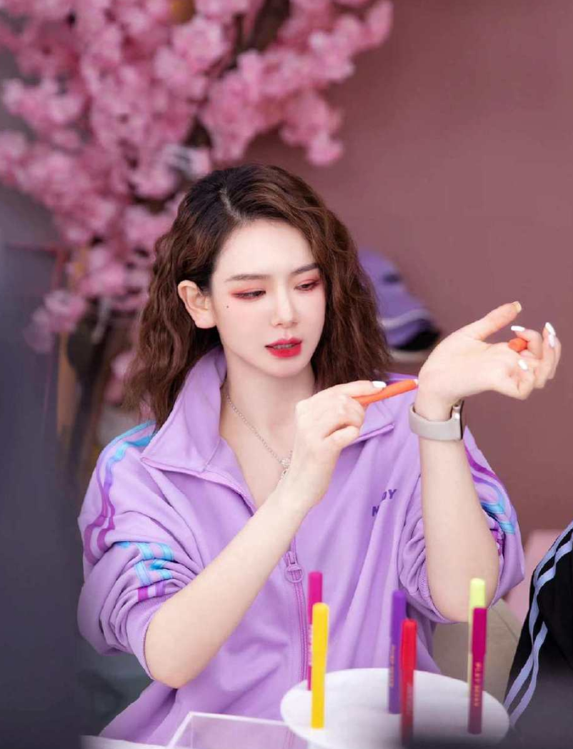 诺澜|不是公认的大美女吗，“诺澜”怎么也变脸了啊？