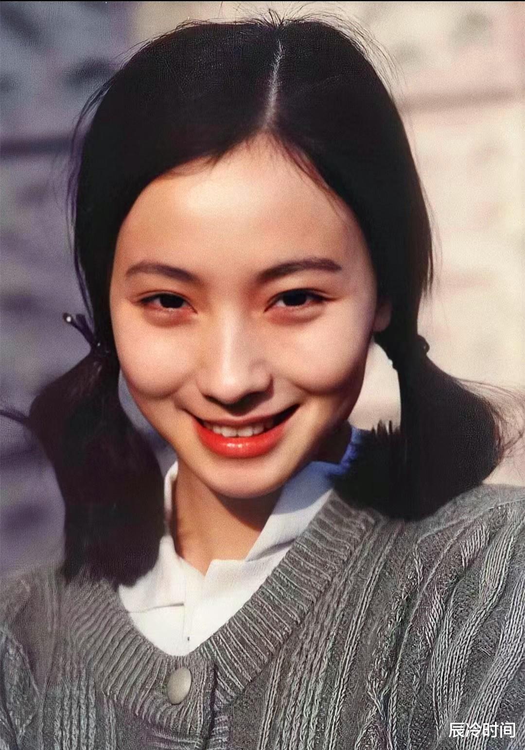 孙俪|好好的美貌“毁”在眼睛上，孙俪无效养生眼睛凸，赵丽颖眼袋鼓起