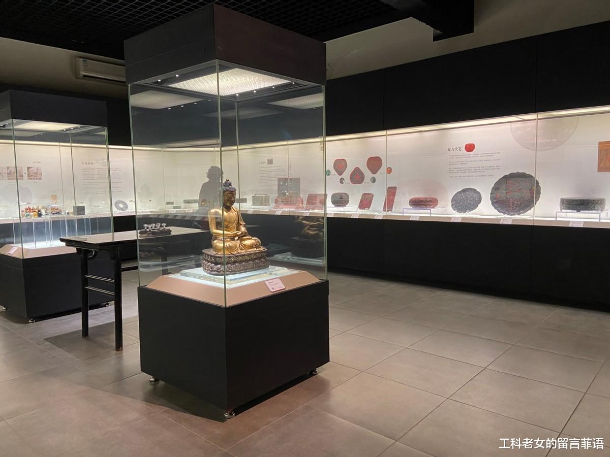 博物馆|观复藏品：琳琅满目的藏品，还有一墙冷兵器