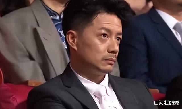 黄渤|金马奖：巩俐黑脸拒绝上台，刘德华遭戏耍，黄渤暗讽大快人心