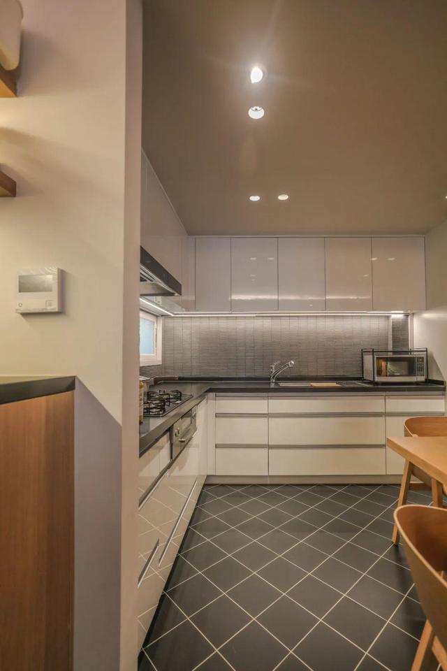 广州夫妇158㎡的家,因设计巧妙圈粉无数,高级又实用,晒晒!