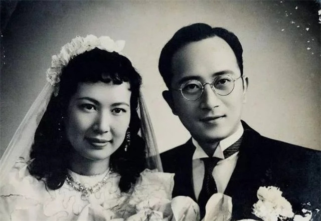 孙道临|84岁孙道临,拖着病体买西瓜,在妻子病床前,一勺一勺喂她吃