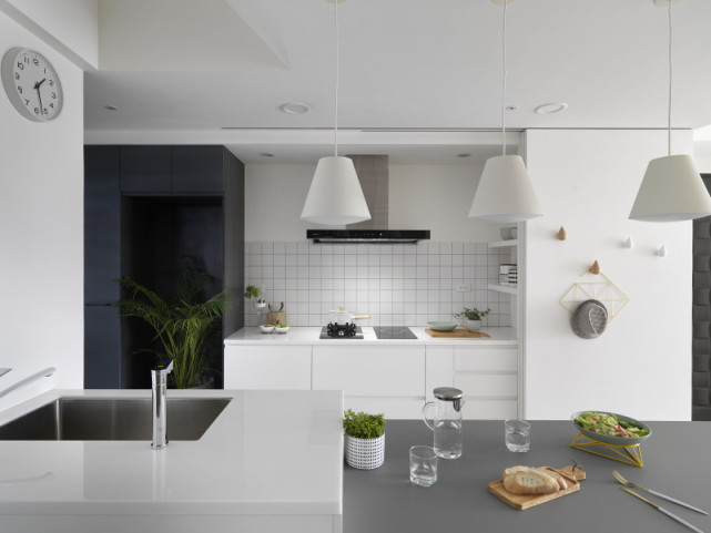 100平北欧风二居室,既有现代简约的清新自然,还舒适方便打理