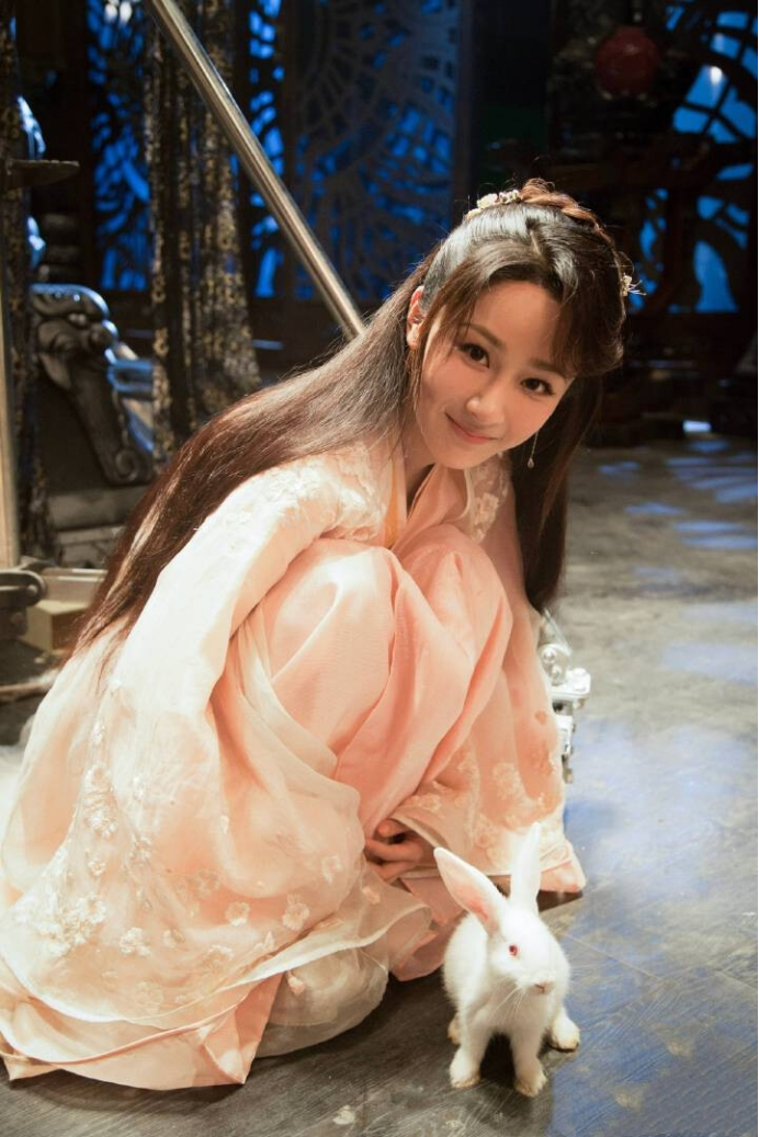 杨紫|下班打卡美出新高，从角色看杨紫颜值变迁，发现3个变美的小心思