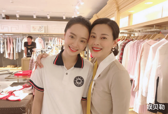 郝文婷|模仿刘晓庆小有名气，做过空姐、主持人，因《余生》再次走红