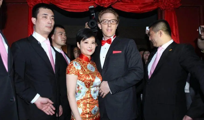 袁立|袁立的故事：与张怡宁老公同居12年无结果，因身材被称“五花肉”