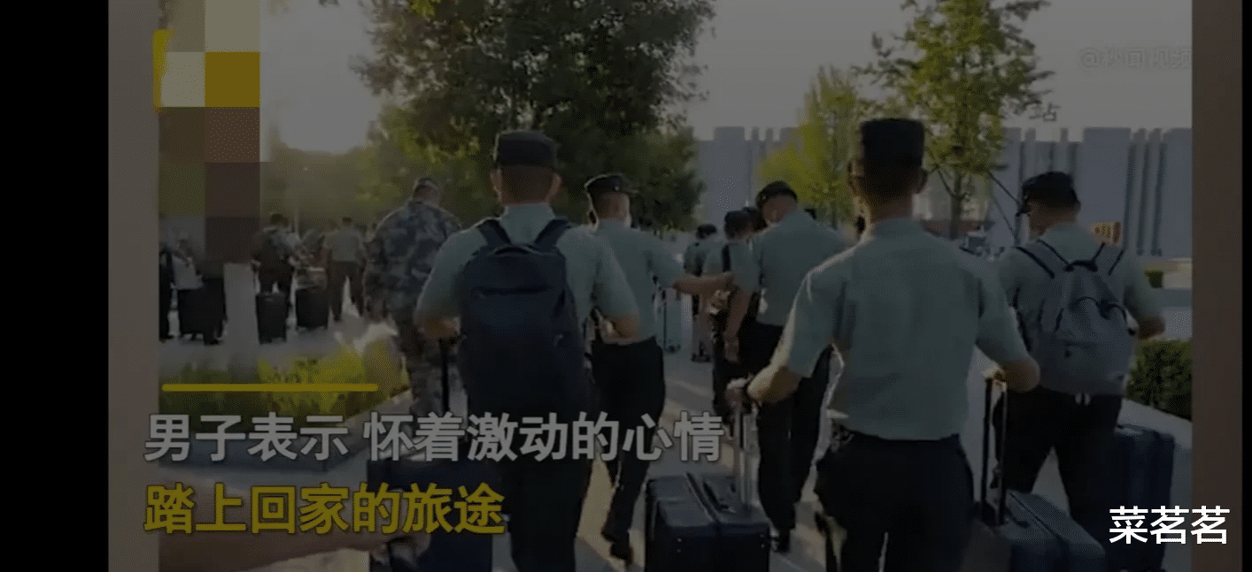 男子退伍回老家,准备给家人一个惊喜,不料收获一份“防惊喜套餐”