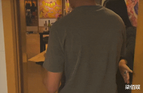 朱珠圈外老公自信秀厨艺，爱巢内景曝光，装修简约好接地气