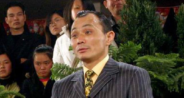 赌王尧建云:花150元拜师,一夜赢600万,双腿被砍想起师傅一句话