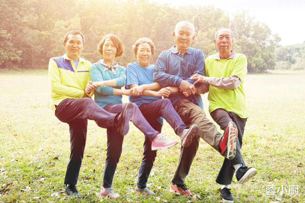 补钙要趁早，这5种食物不能少！每天换着吃，骨骼强健，腿脚有劲