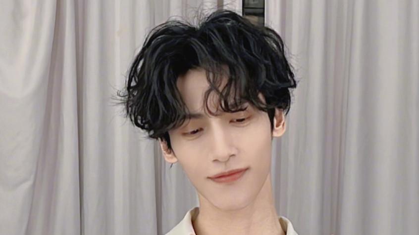 罗云熙|浓妆艳抹、雌雄难辨、瘦成纸片人，男星的“病态审美”好吓人